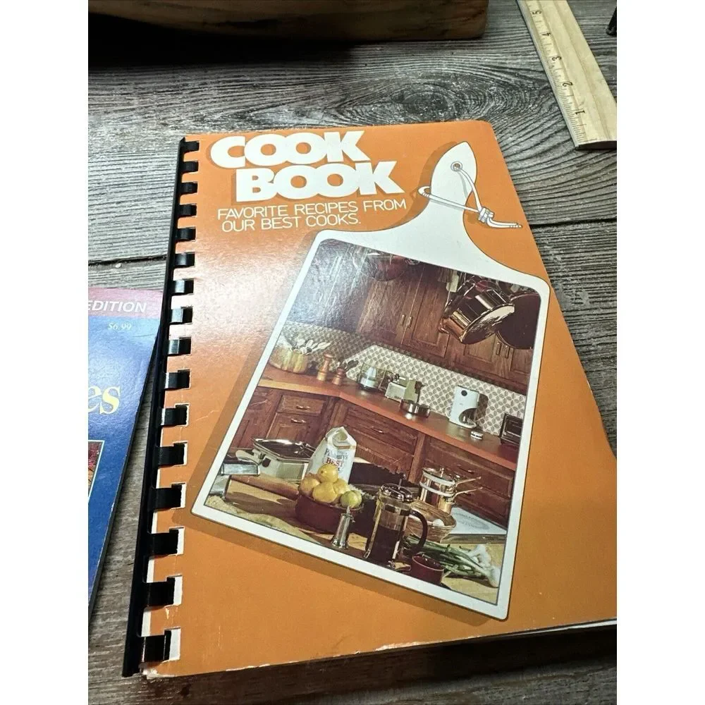 Lot Of Four Favorite Recipes Our Best Cooks Moose Bloomington IL Pampered Chef +